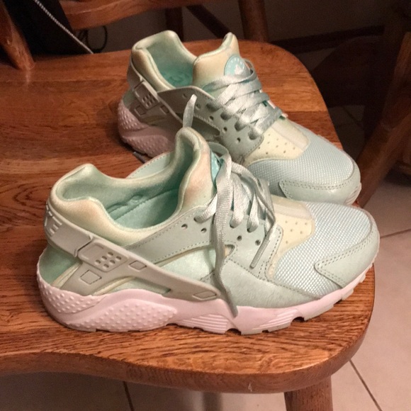 nike huarache se big kids' shoe nike huarache se big kids' shoe
